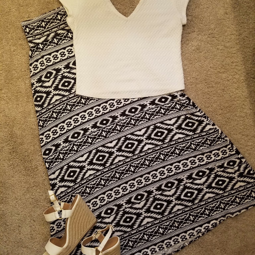 Black and white maxi skirt